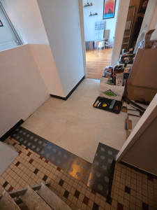 Photo de galerie - Pose sous couche + dalle PVC clipsable 