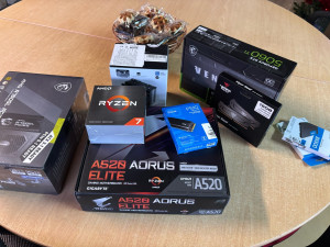 Photo de galerie - Montage et Installation d’un PC professionnel pour une agence d’architecture. 