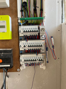 Photo de galerie - Câblage tableau électrique 