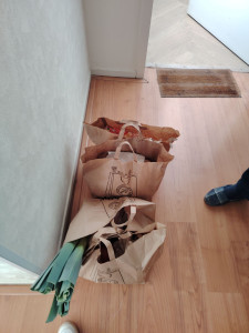 Photo de galerie - Livraison de courses dans votre logement.