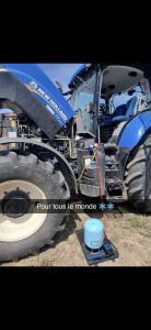 Photo de galerie - Recharge climatisation Tracteur agricole 
