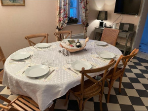 Photo de galerie - Dressage de table en cours 