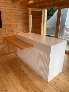 Photo de galerie - Montage d’un îlot central 