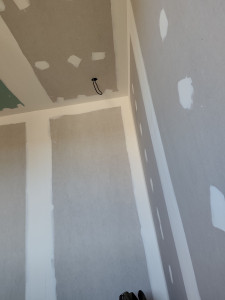 Photo de galerie -  réalisation de l'ossature,pose de placo, bande à joint....