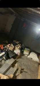 Photo de galerie - Avant travaux : cave humide à transformer en salle de sport. Cuvelage murs et sol, ventilation, ossature et habillage OSB.