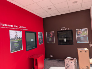 Photo de galerie - Intervention Carglass Lézignan pour l'ouverture multiservices