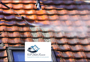 Photo de galerie - Nettoyage et des moussage de tuiles
