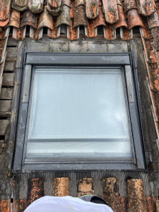 Photo de galerie - Remise en étanchéité Velux avant