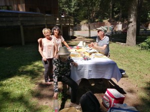 Photo de galerie - Préparation fête des voisin
RESTER ACTIVE