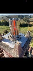 Photo de galerie - Rallongement chemine bosson avec tuyau chapeau et crépi 