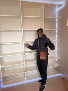 Photo de galerie - Fabrication des bibliothèques sur mesure 