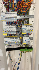 Photo de galerie - Tableau elec et maison complète en Reno 