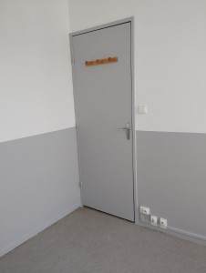 Photo de galerie - Peinture murale plus toil de verre.