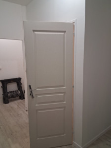 Photo de galerie - Peintre. Claco. Papier peint. Minimiserie