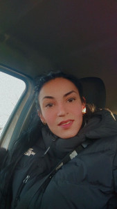 Photo de galerie - 
bonjour je m'a pelle Isabelle je 29 ans je deux enfants en bas âge et je vous fais par des me recherche je suis agent d'entretien et je recherche des petit  mission dan le manage 