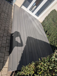 Photo de galerie - 
petite terrasse, bien agréable pour les soirs d'été

