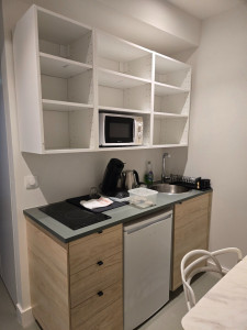 Photo de galerie - Montage kitchenette avec meuble haut