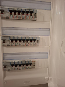 Photo de galerie - Changement et modification d'un tableau électrique