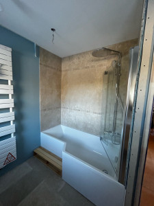 Photo de galerie - Faïence et installation d’une baignoire 