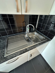 Photo de galerie - On utilise des produits capables de faire briller vos cuisines, les toilettes et vos salle de bain 