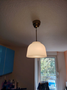 Photo de galerie - Pose d'un luminaire en suspension 