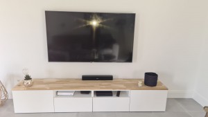 Photo de galerie - Montage meuble Tv et fixation Tv au mur