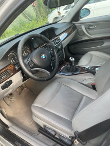 Photo de galerie - Lavage, véhicule, lavage, court, lavage intérieur de maison