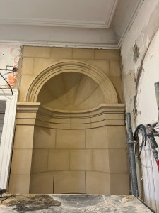Photo de galerie - Création niche poêle à bois