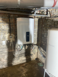 Photo de galerie - Remplacement d’un ballon d’eau chaude par un chauffe-eau plat