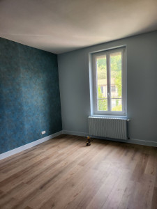 Photo de galerie - Pose parquet + peinture et papier peint (apres )