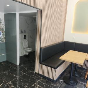 Photo de galerie - Fabrication de banquette de restauration 