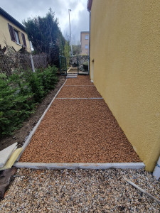 Photo de galerie - Création d'un petit terrassement.