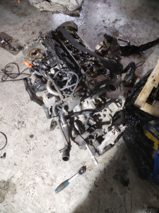 Photo de galerie - Réalisation de changement standard de moteur 
