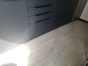 Photo de galerie - Nettoyage cuisine matière noire mat nettoyage avec produits bio