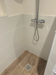 Photo de galerie - Pose carrelage sol mural salle de bain à votre choix 