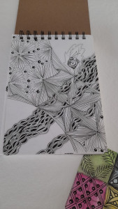 Photo de galerie - Dessin intuitif de retour à soi, inspiré de la Méthode zentangle