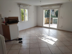 Photo de galerie - Ménage : entretien courant ,nettoyage en profondeur, nettoyage des vitres, portes-fenêtres, four, frigo.