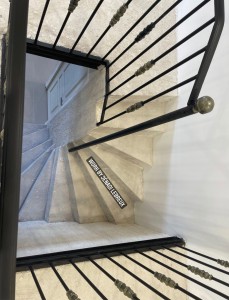 Photo de galerie - Barrière d'escalier (puériculture)