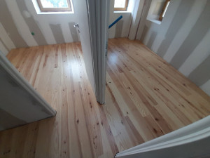Photo de galerie - Pose de parquet sur lambourde vitrifié 