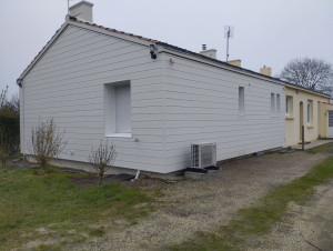 Photo de galerie - Isolation extérieure d'une maison avec revêtement en bardage fortex.