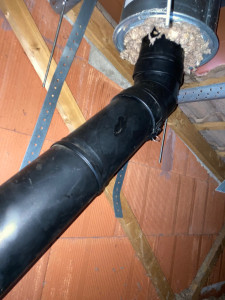 Photo de galerie - Vérification de conduit sur poêle à granulés 