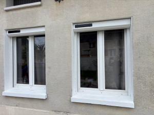 Photo de galerie - Pose de volets roulants solaires 