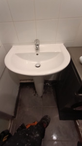 Photo de galerie - Installations et résolutions de fuites, lavabos, robinets, douches, baignoires, wc...