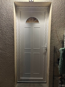 Photo de galerie - Après - changement de porte d'entrée de maison 