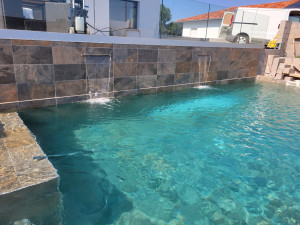 Photo de galerie - Je vous propose également l'entretien de votre piscine. Mesure de la qualité de votre eau et de sa correction afin de passer tout votre été sans problème !!!
