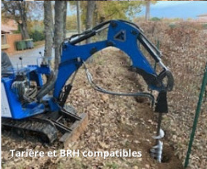 Photo de galerie - Mini-pelle option tarière