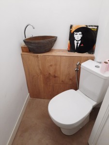 Photo de galerie - Lave main créer à partir d'un pot en terre .
Résine couler à l'intérieur 

