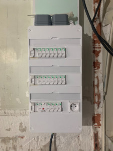Photo de galerie - Implantation d'un tableau électrique