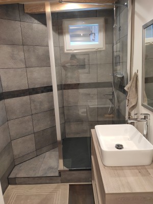 Photo de galerie - Bricolage et multi services
