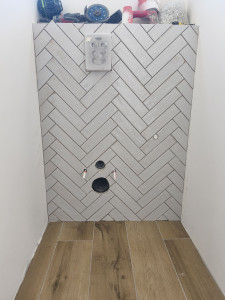 Photo de galerie - Pose de toilette en chevron